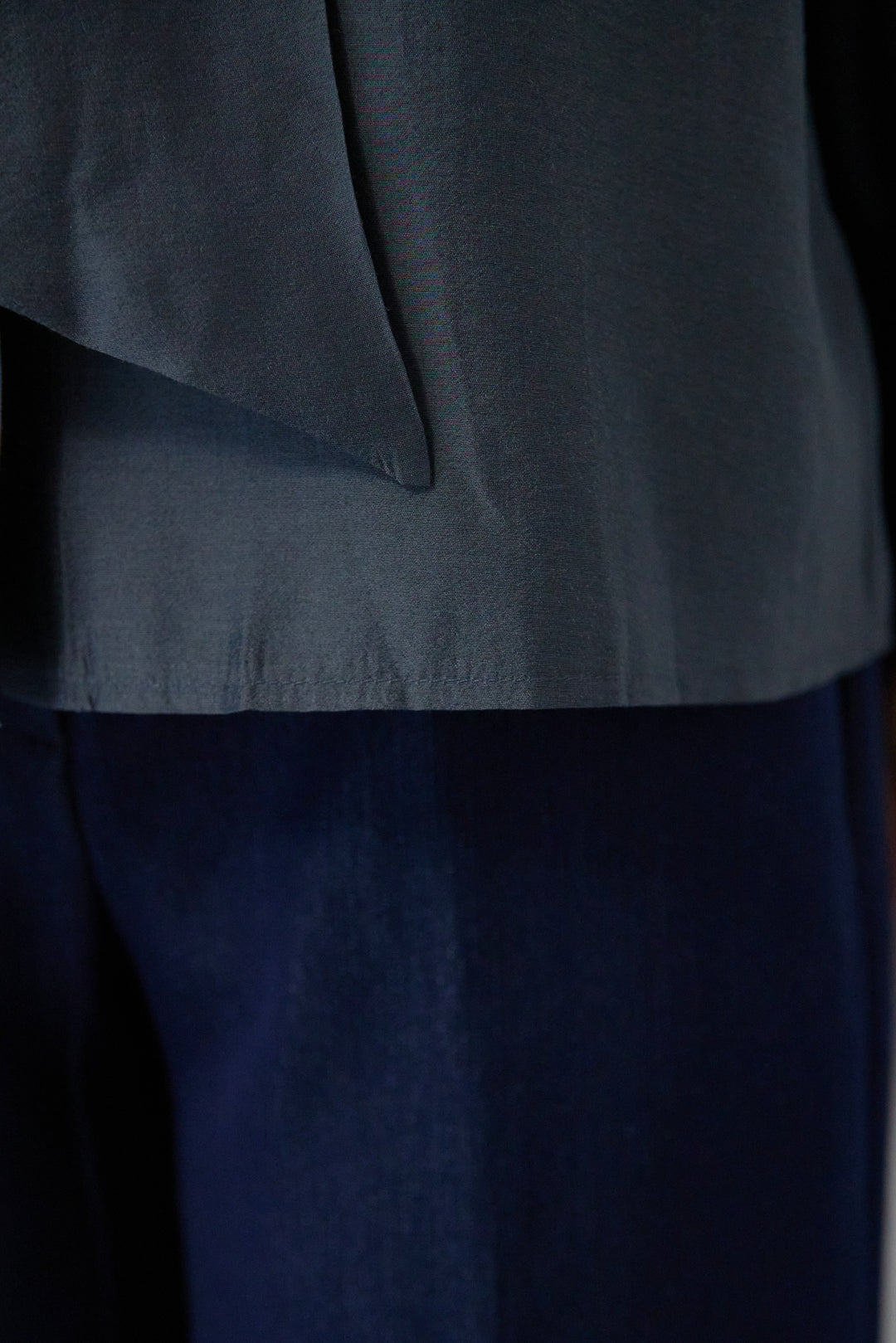 ソフトシフォン ボウタイトップス