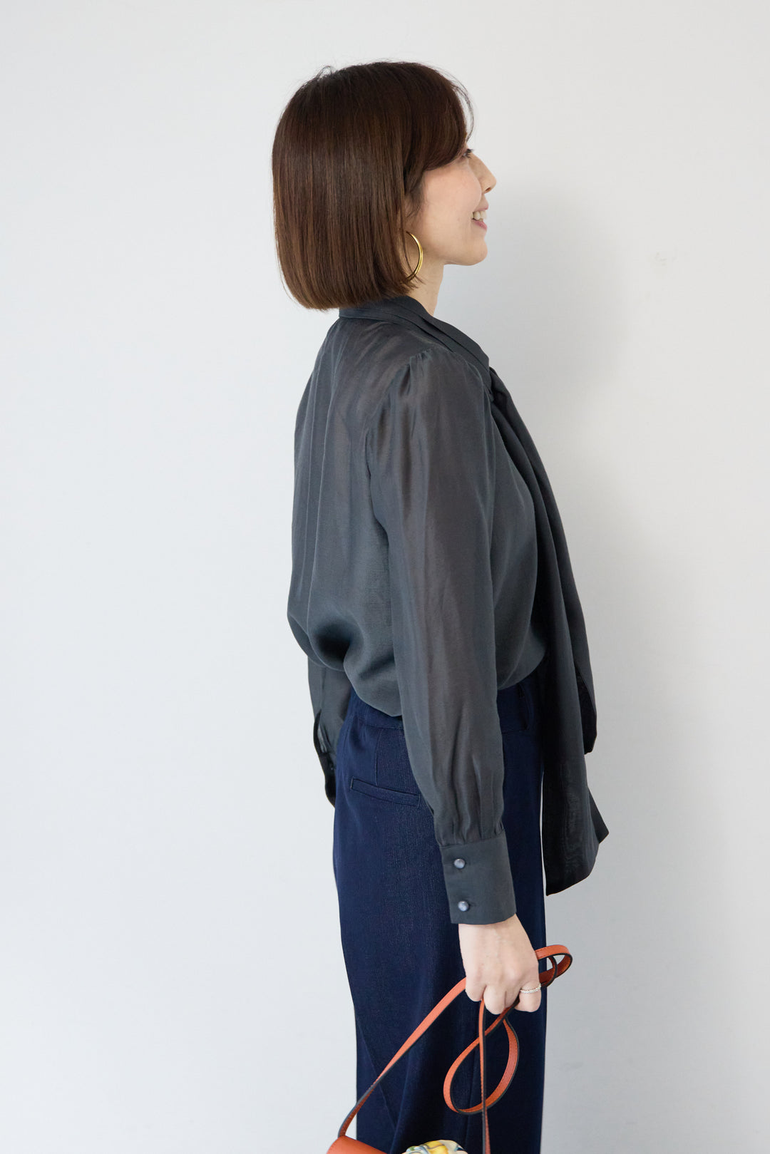 ソフトシフォン ボウタイトップス