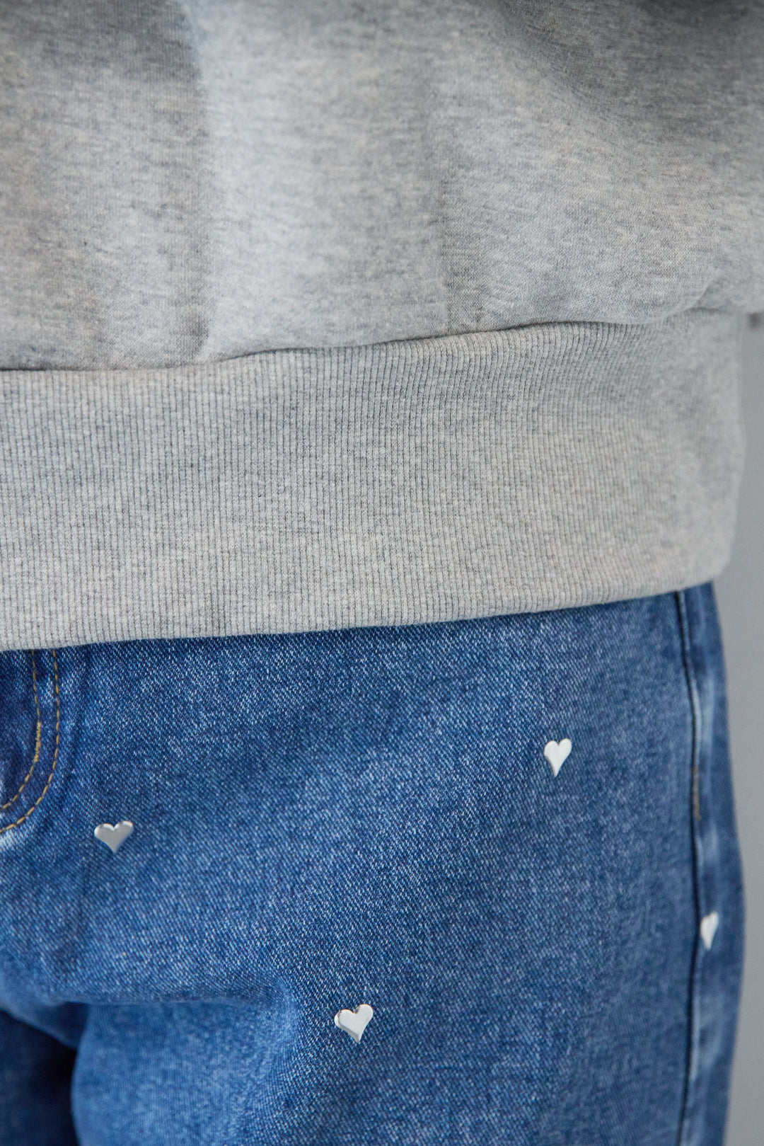 フリルレイヤードスウェットトップス