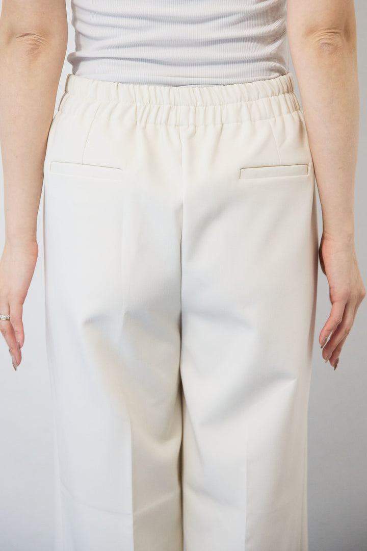 エフォートレス・ドレススラックス