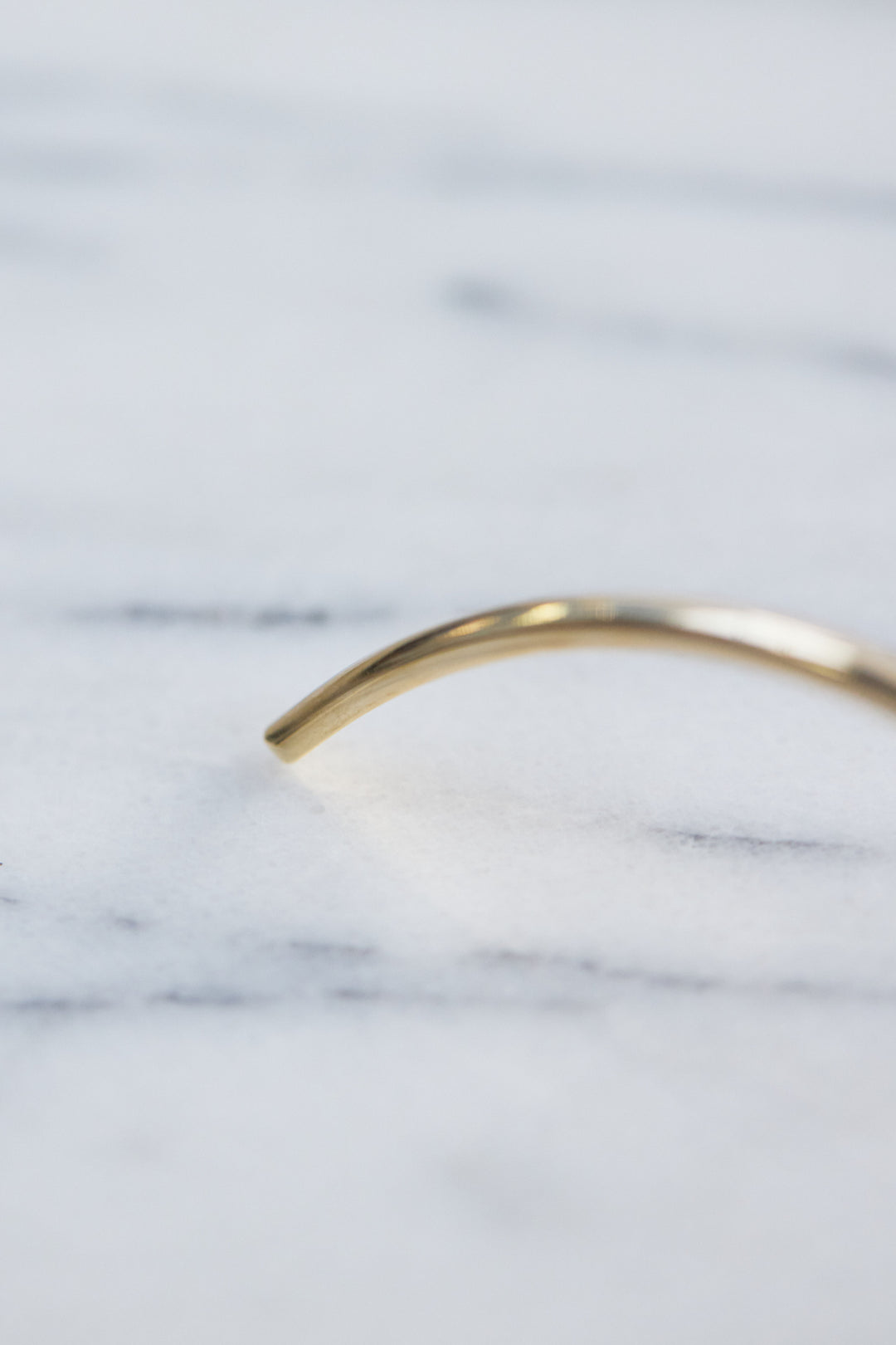 スリムカーブメタルチョーカー