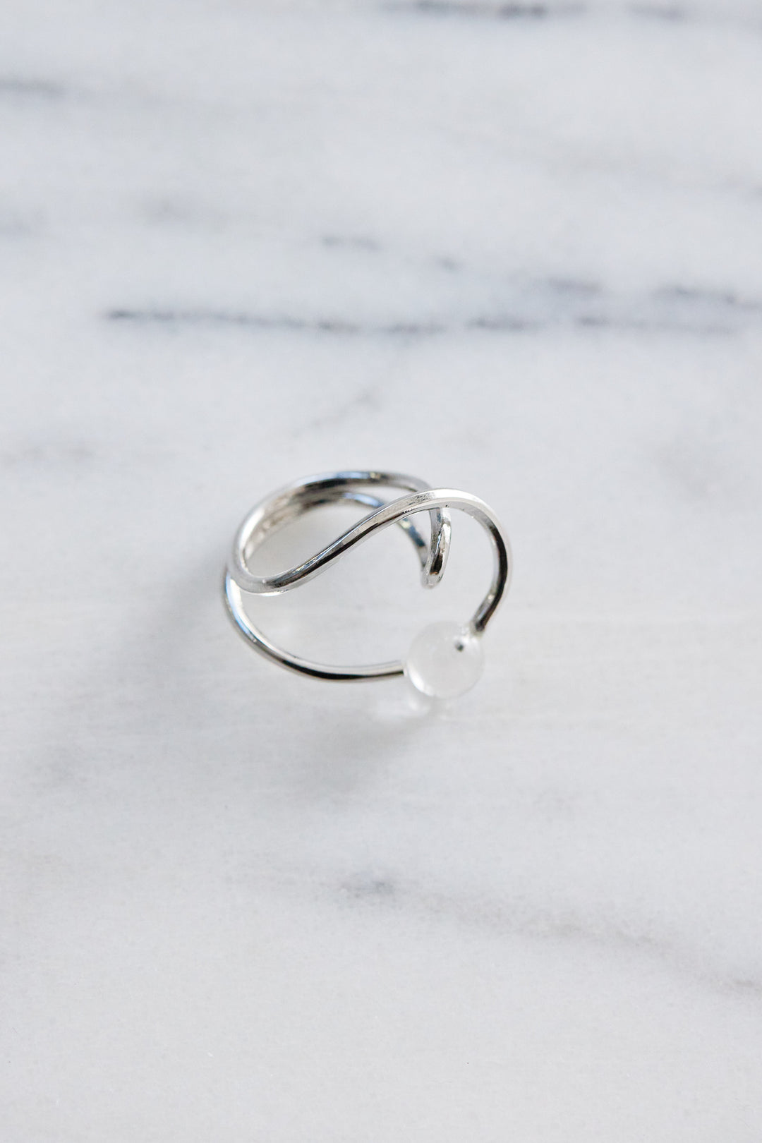 ニュアンスウェーブ ストーンリング