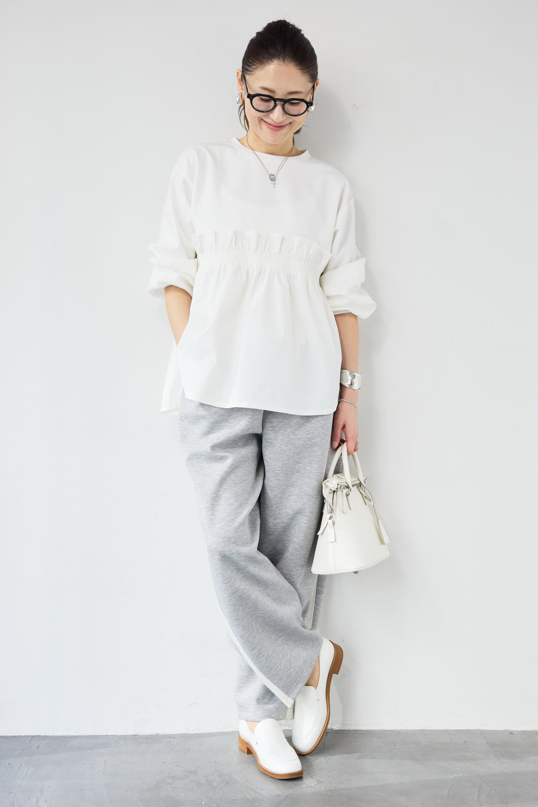 異素材切替サイドラインパンツ