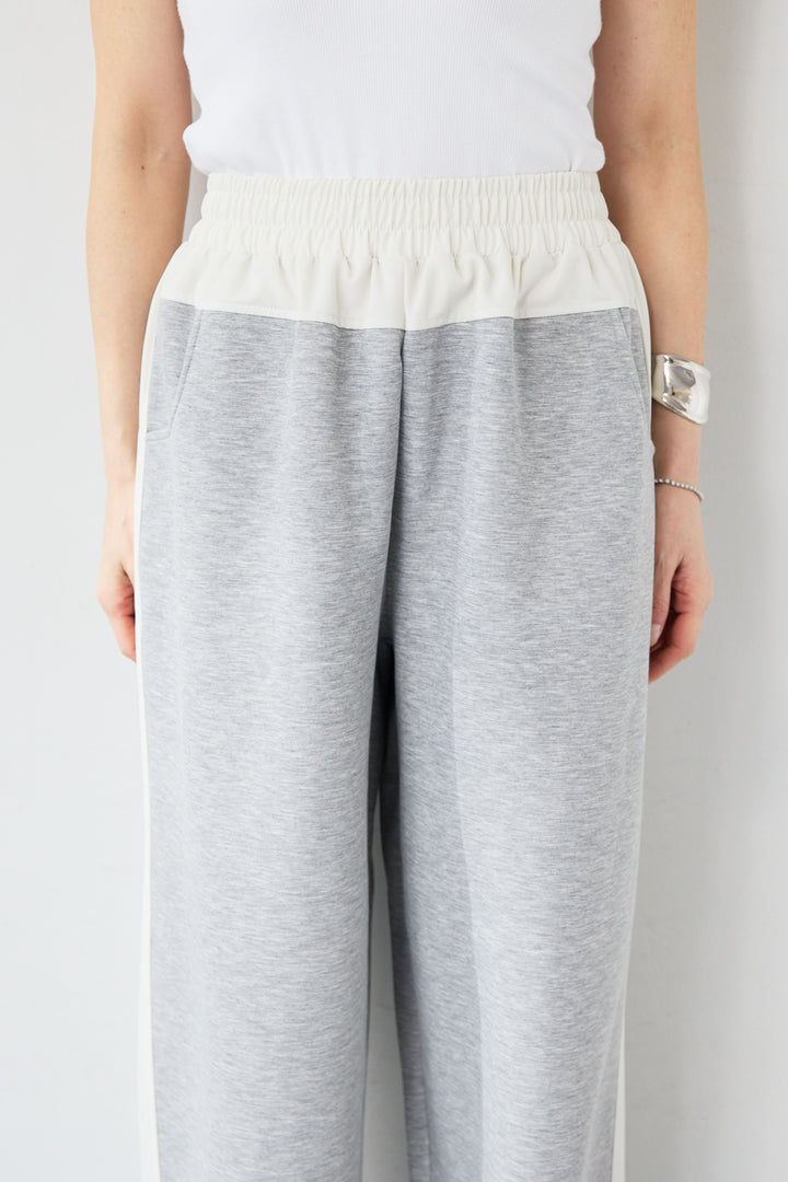 異素材切替サイドラインパンツ