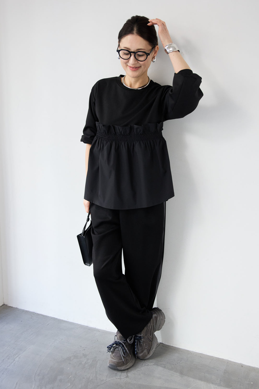 異素材切替サイドラインパンツ