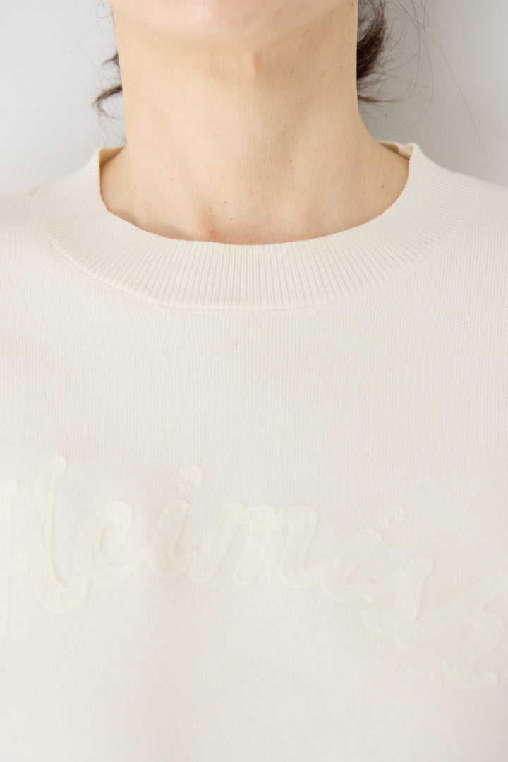 ロゴ刺繍ニットプルオーバー