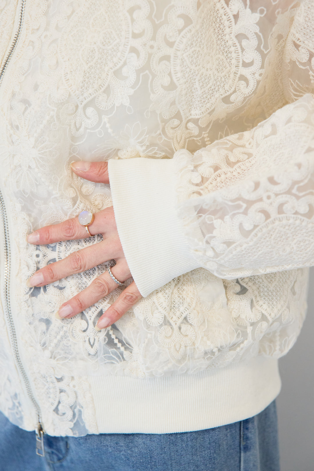 レースシアーブルゾン