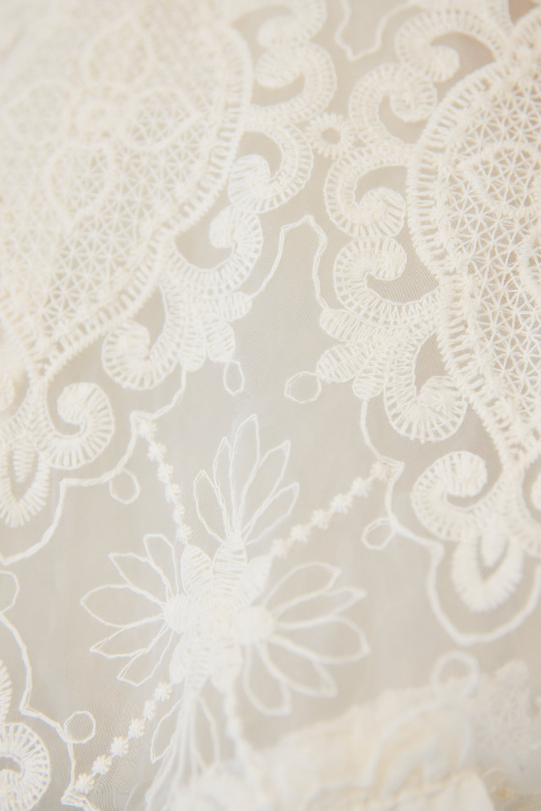 レースシアーブルゾン