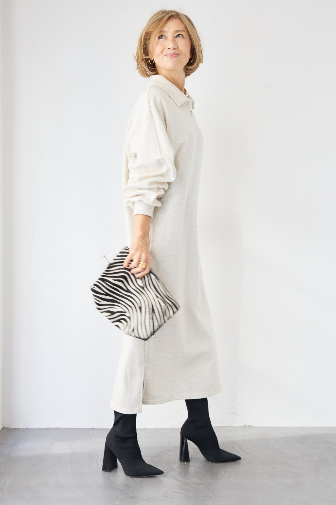 ハーフジップ・ルーズスウェットマキシワンピース