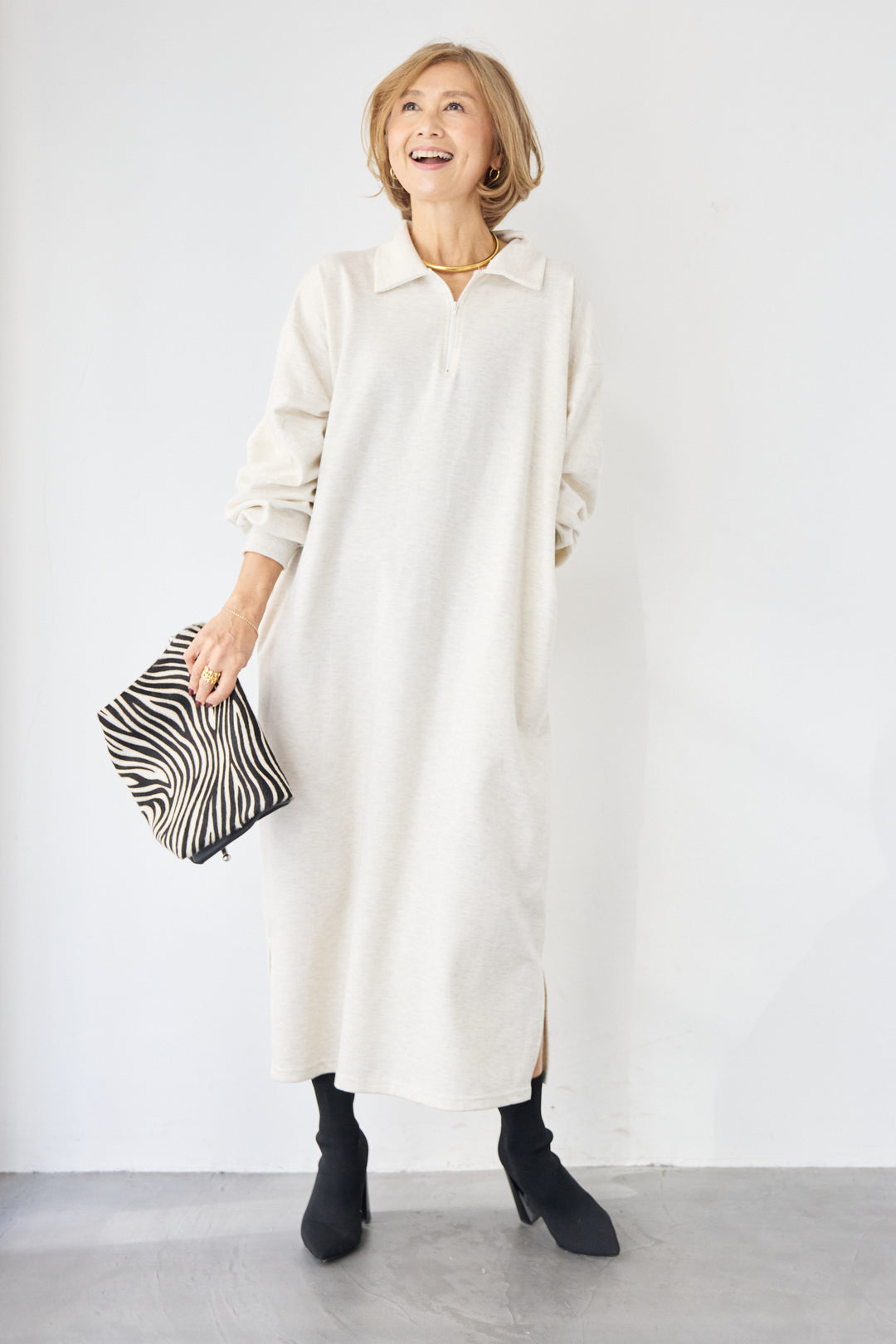 ハーフジップ・ルーズスウェットマキシワンピース