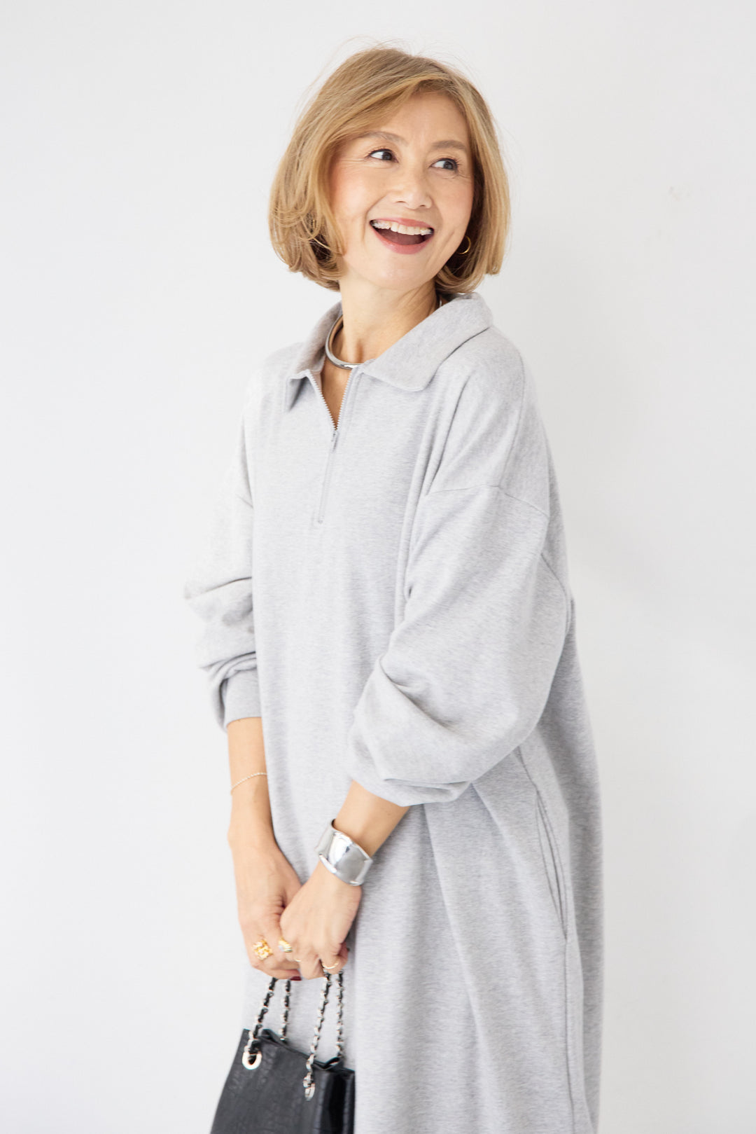 ハーフジップ・ルーズスウェットマキシワンピース