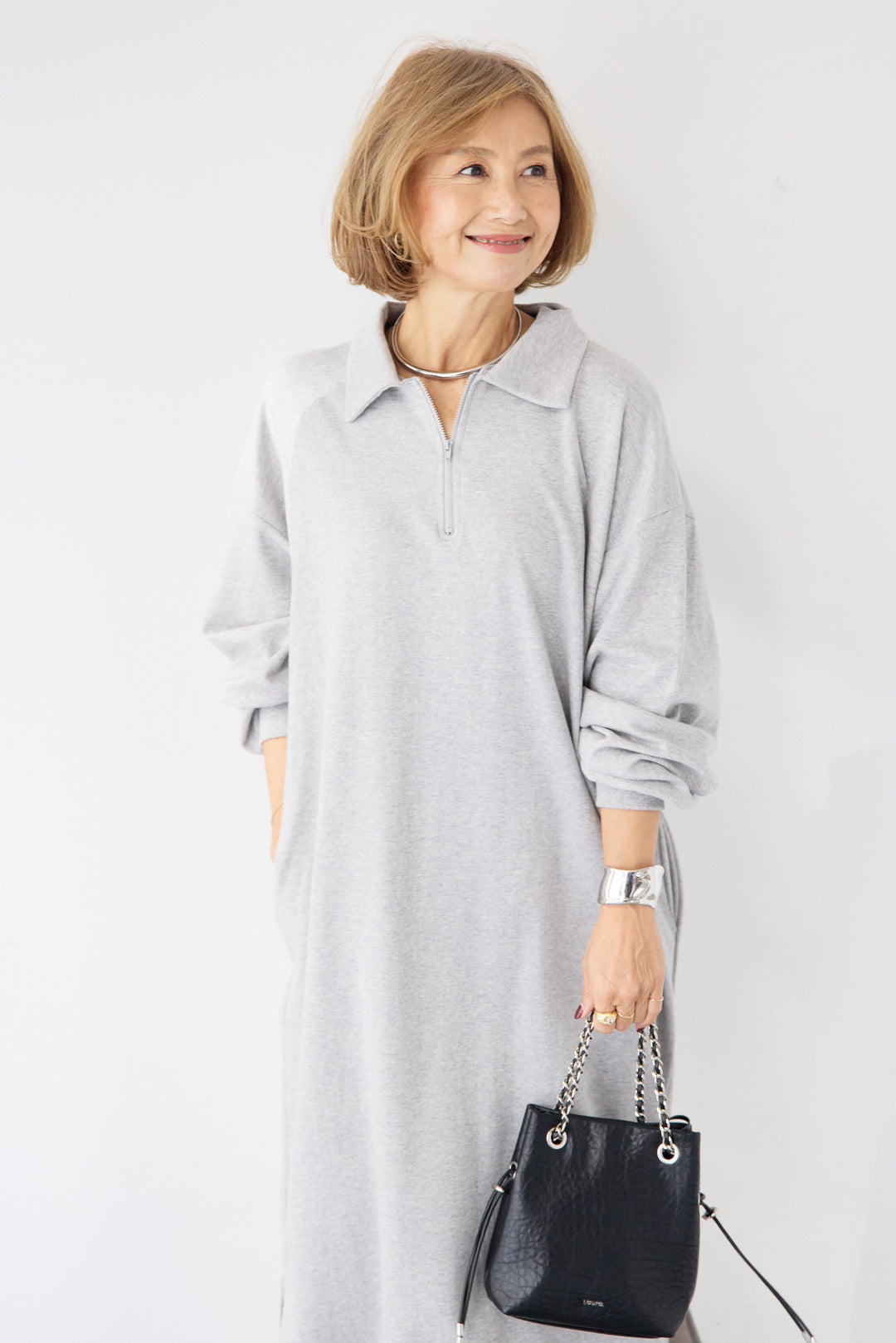 ハーフジップ・ルーズスウェットマキシワンピース