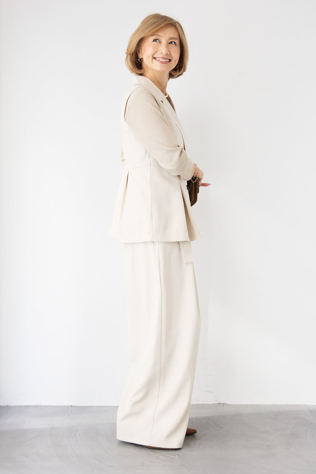 2タック ベルテッド・ワイドストレートパンツ（セットアップ対応）