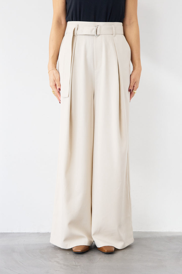 2タック ベルテッド・ワイドストレートパンツ（セットアップ対応）