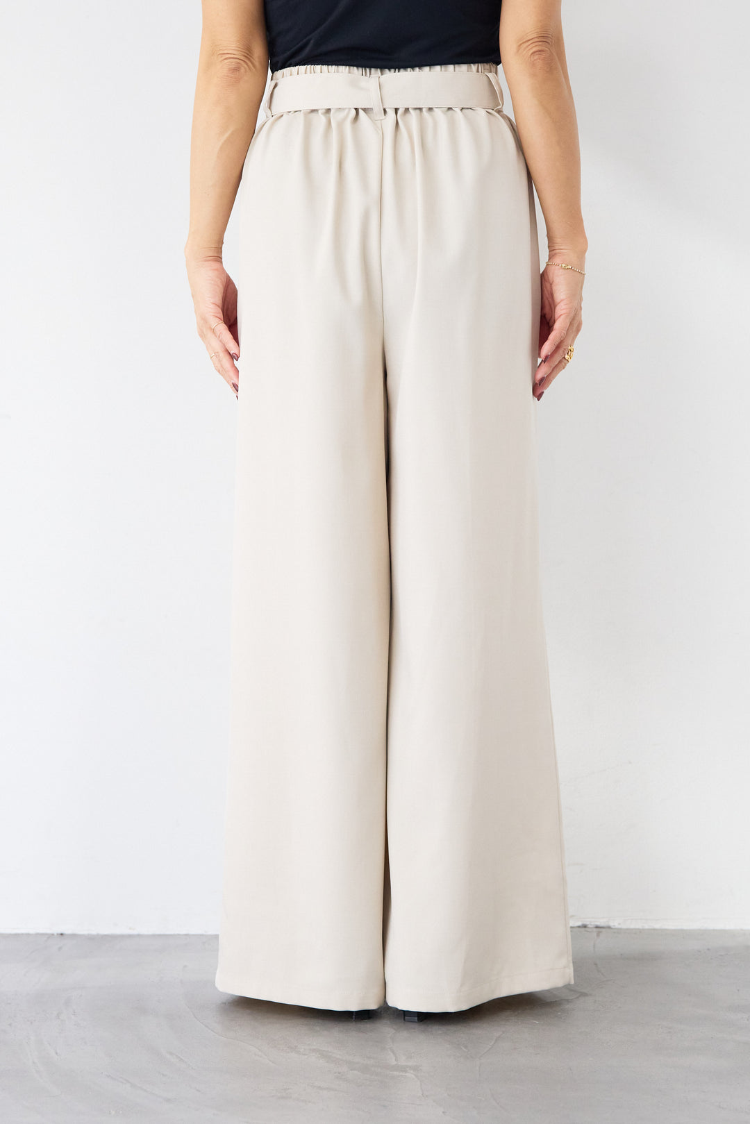 2タック ベルテッド・ワイドストレートパンツ（セットアップ対応）