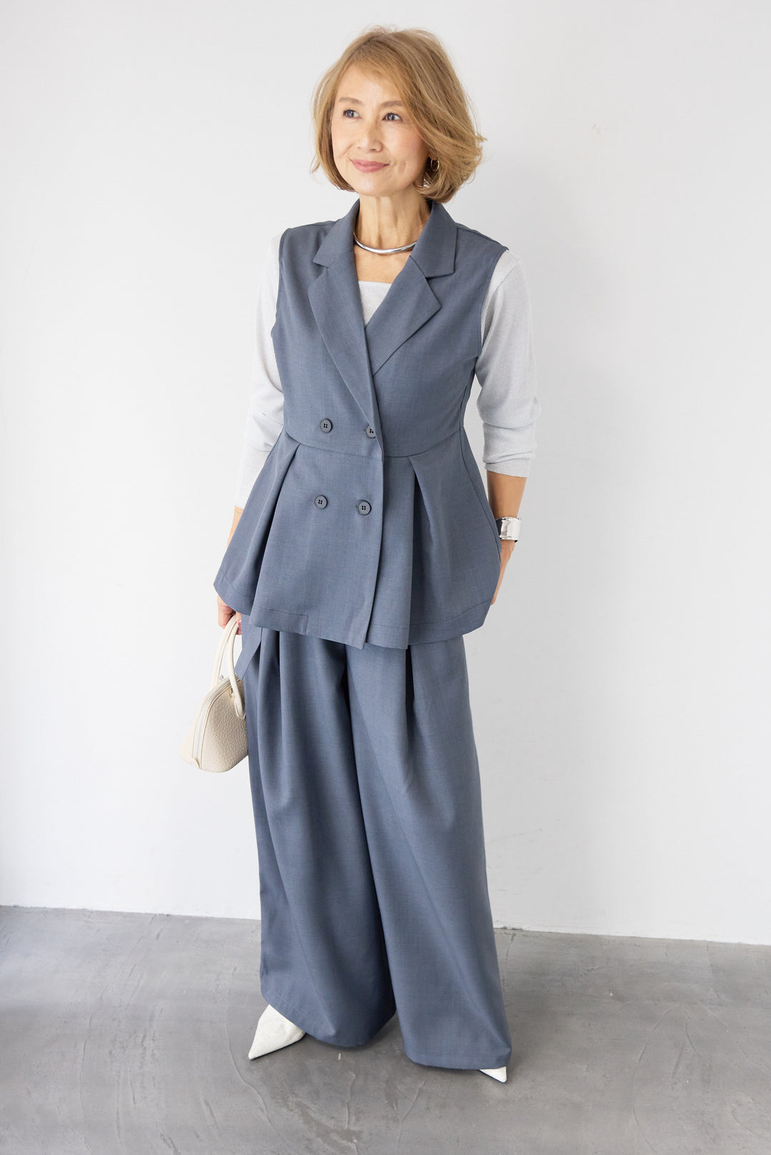 2タック ベルテッド・ワイドストレートパンツ（セットアップ対応）