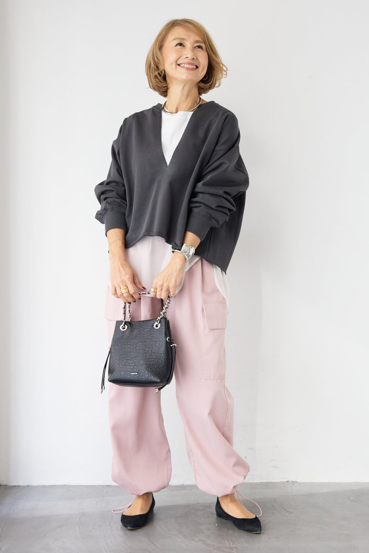 [SET]深Vネック ロゴ刺繍 ショートスウェットプルオーバー+ジョーゼットライク・カーゴジョガーパンツ(2set)