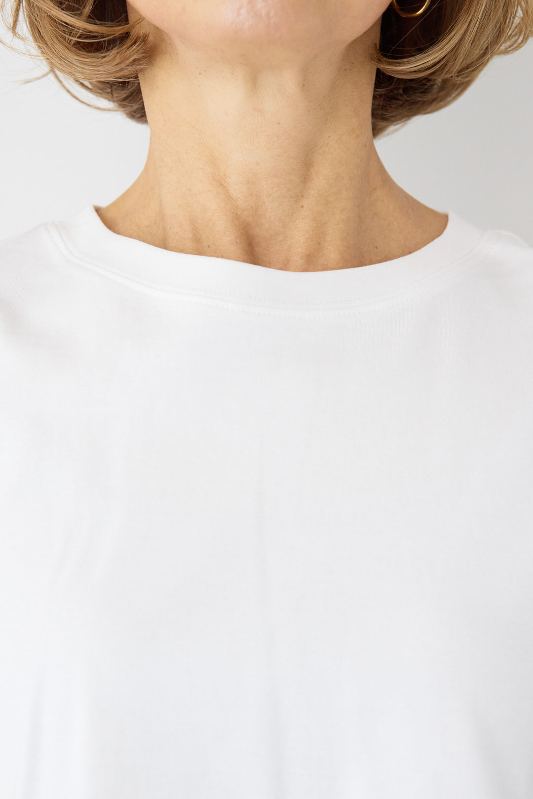 [SET]深Vネック ロゴ刺繍 ショートスウェットプルオーバー+ジョーゼットライク・カーゴジョガーパンツ(2set)