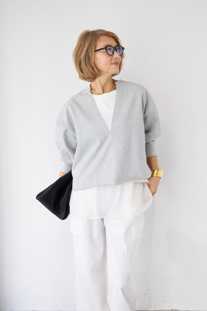 [SET]深Vネック ロゴ刺繍 ショートスウェットプルオーバー+ジョーゼットライク・カーゴジョガーパンツ(2set)