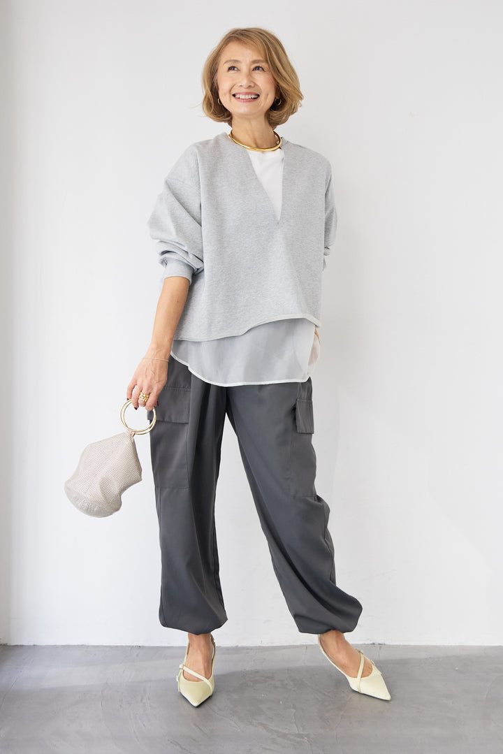 [SET]深Vネック ロゴ刺繍 ショートスウェットプルオーバー+ジョーゼットライク・カーゴジョガーパンツ(2set)