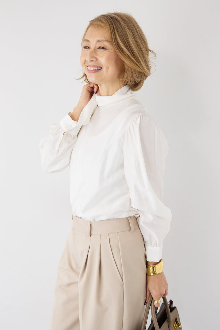 ボウタイ風ハイネック ボリュームスリーブブラウス