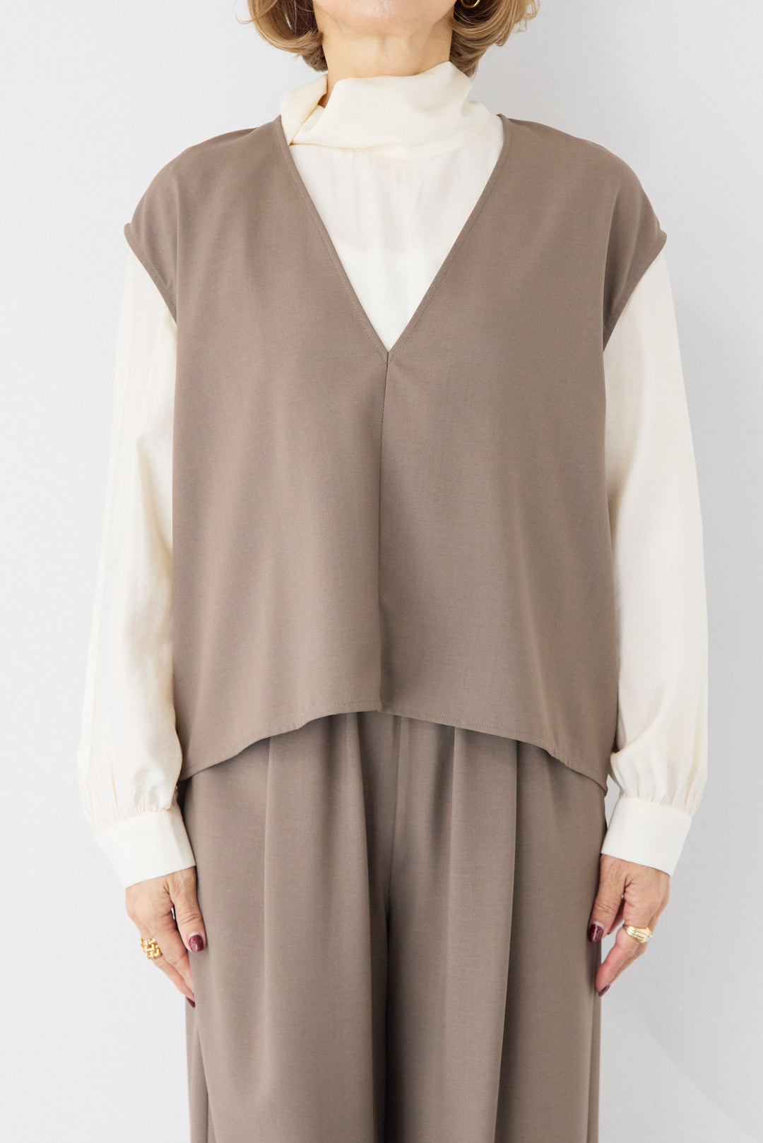 [SET]ボウタイ風ハイネック ボリュームスリーブブラウス+【2セットアップ】Vネックショートベスト × イージーワイドパンツ(2set)