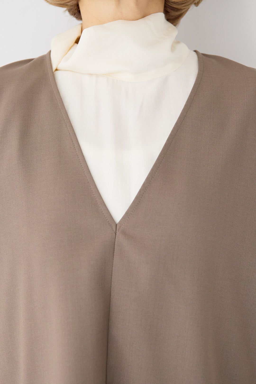 [SET]ボウタイ風ハイネック ボリュームスリーブブラウス+【2セットアップ】Vネックショートベスト × イージーワイドパンツ(2set)