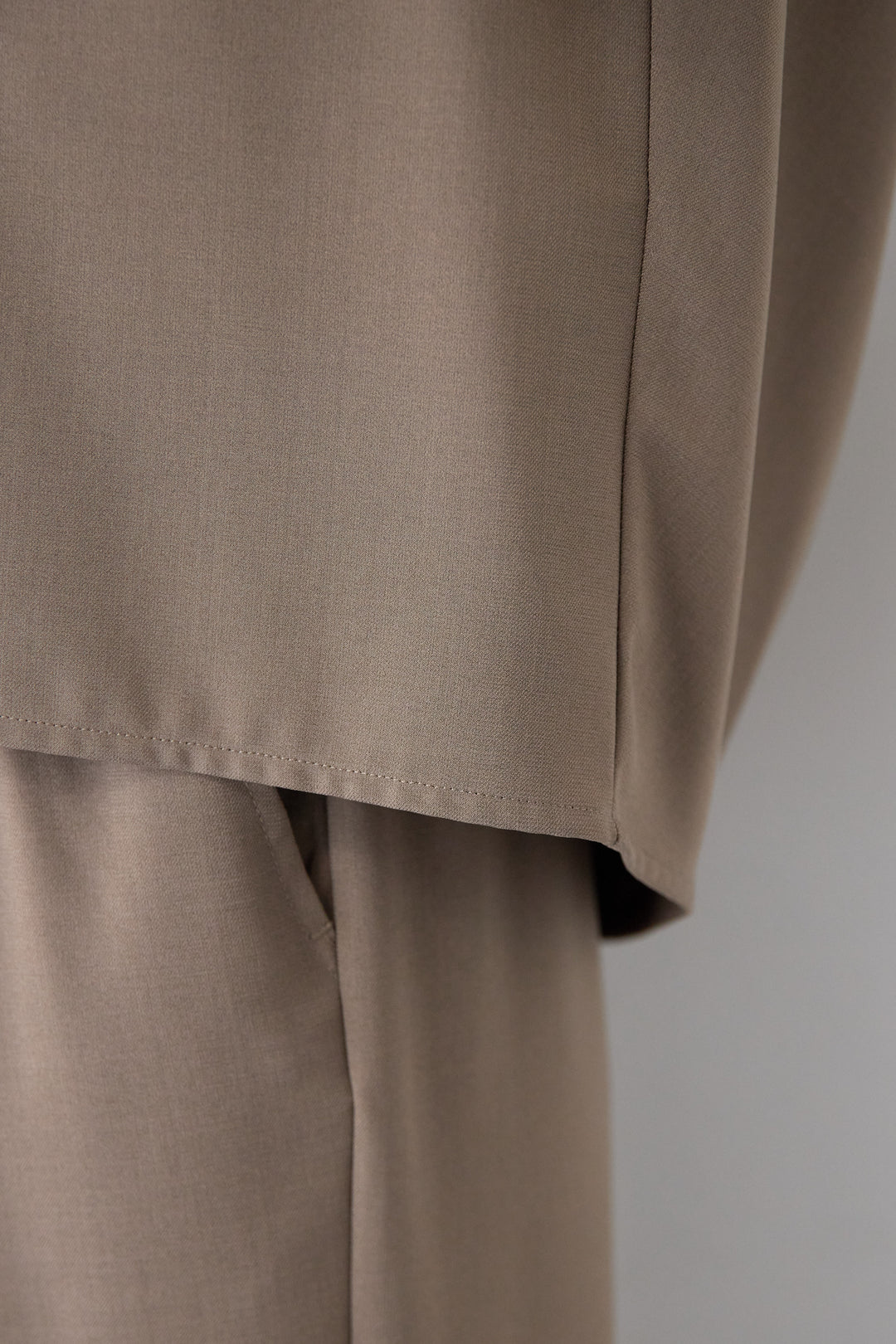 [SET]ボウタイ風ハイネック ボリュームスリーブブラウス+【2セットアップ】Vネックショートベスト × イージーワイドパンツ(2set)