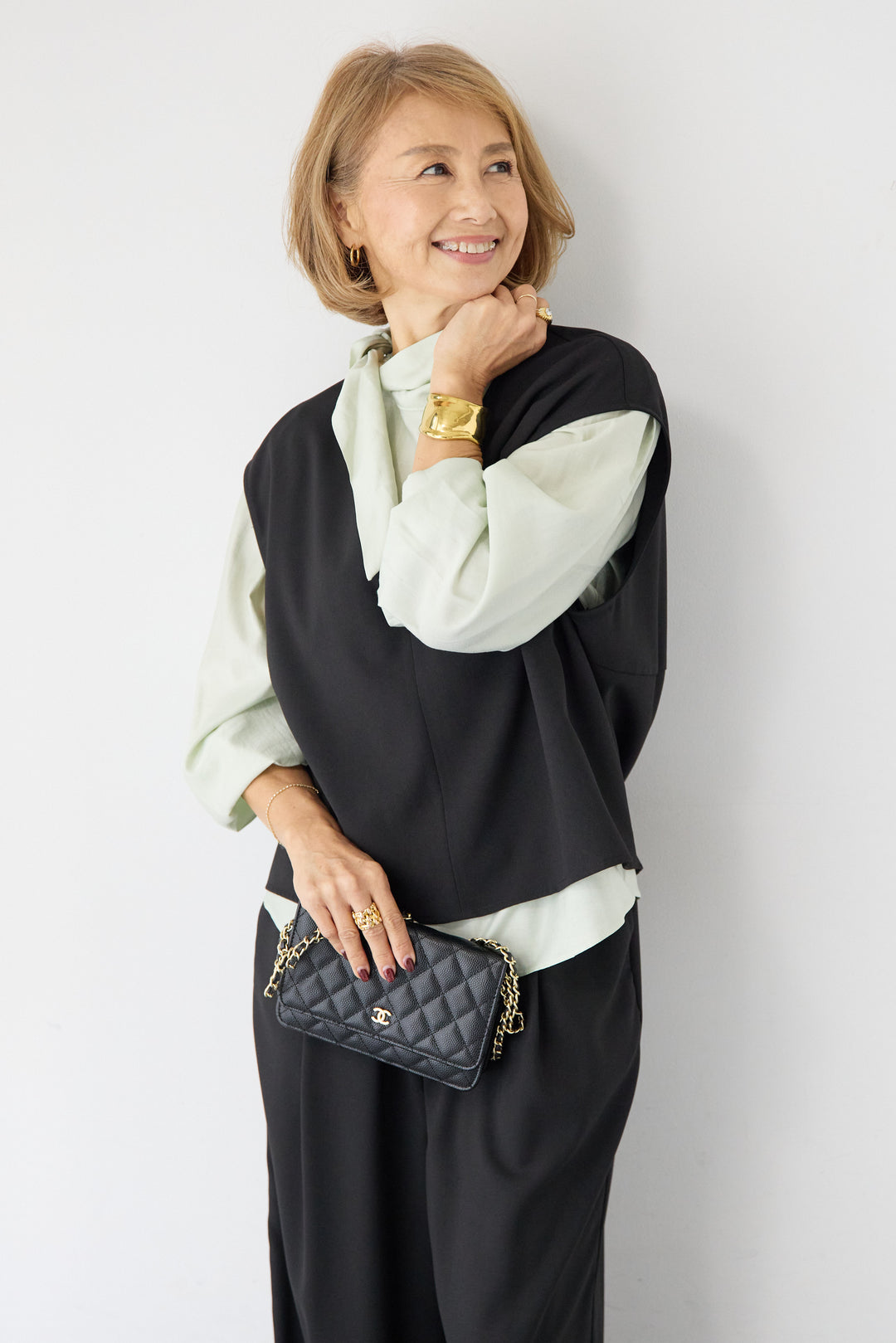 [SET]ボウタイ風ハイネック ボリュームスリーブブラウス+【2セットアップ】Vネックショートベスト × イージーワイドパンツ(2set)