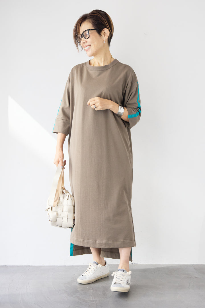 テープラインカットワンピース