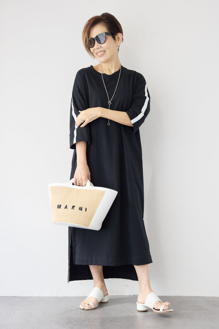 テープラインカットワンピース