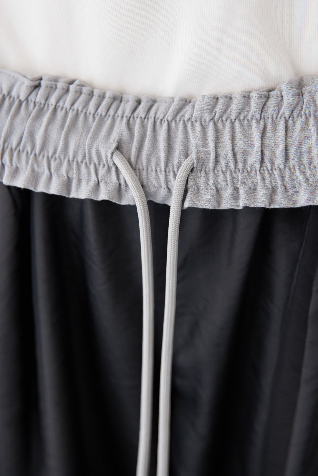 シアーライン配色パンツ