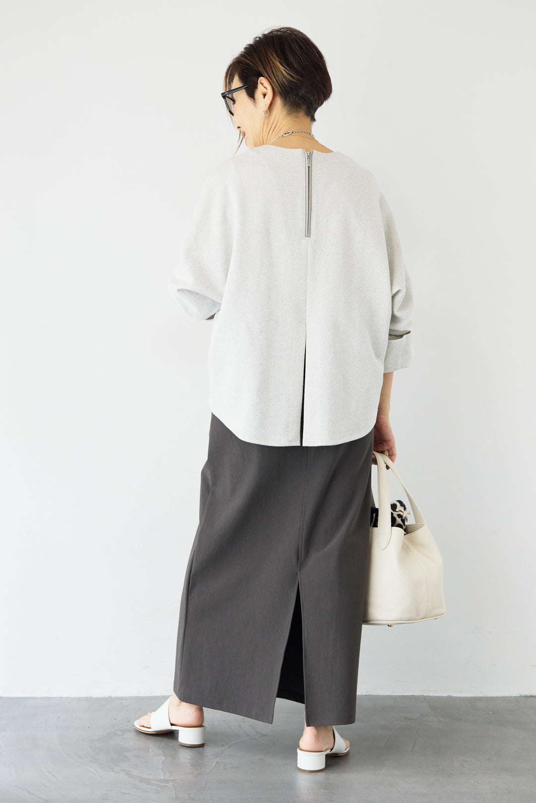 バックジップ裏毛ラメプルオーバー