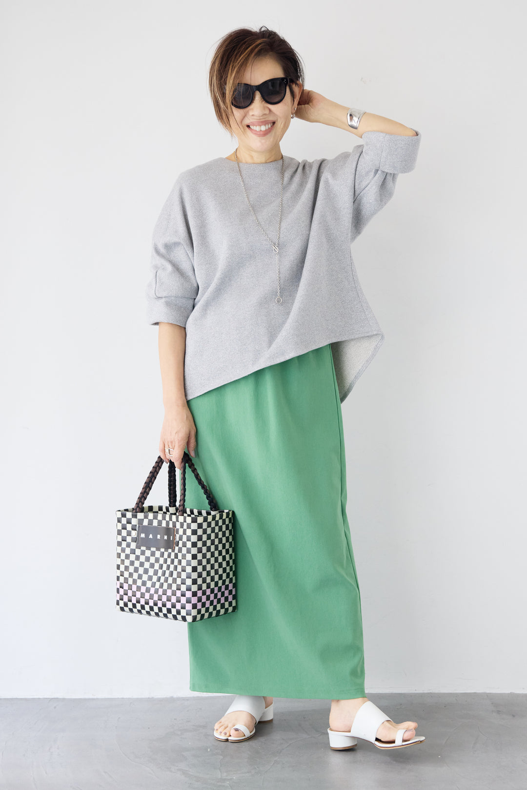 バックジップ裏毛ラメプルオーバー