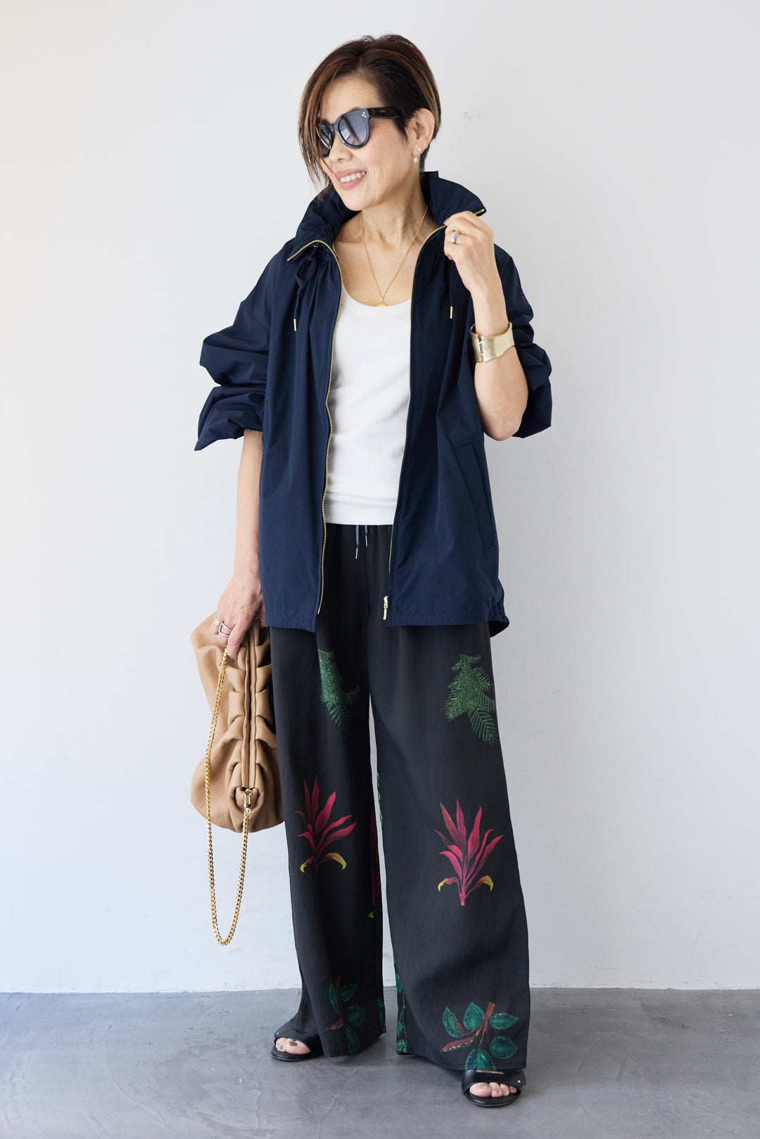 ギャザーネックライトブルゾン