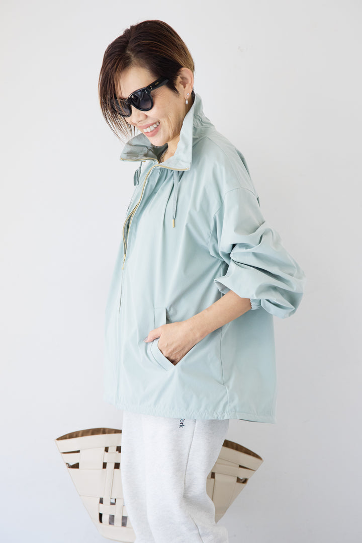 ギャザーネックライトブルゾン