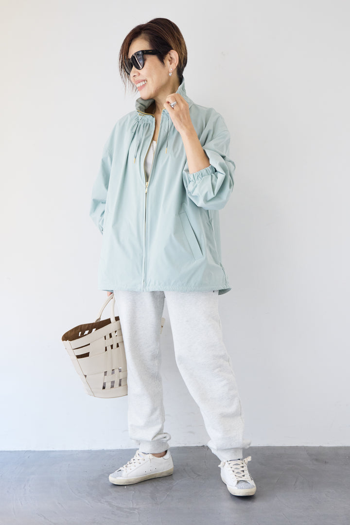 ギャザーネックライトブルゾン