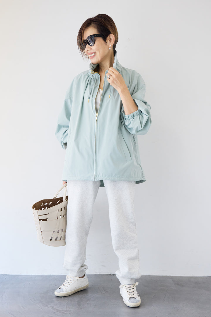 ギャザーネックライトブルゾン