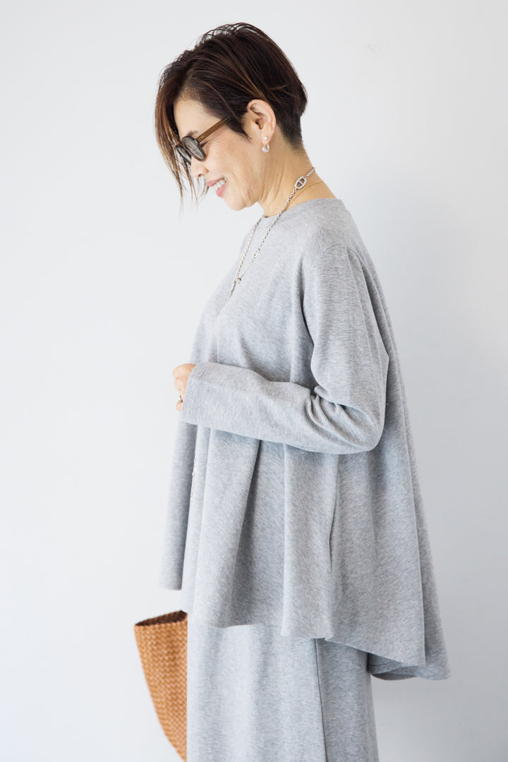 フレアカットプルオーバーセットアップ