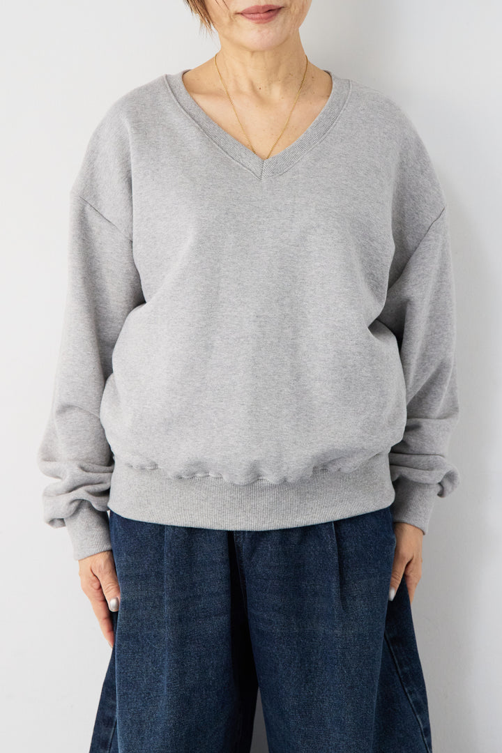 [SET]クロップド丈 Vネックスウェット+シルキーエリュール レースキャミソール(2set)