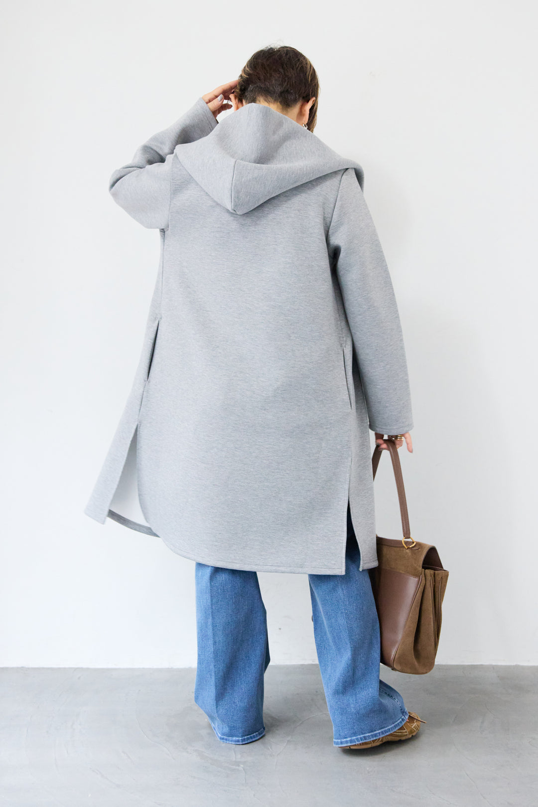 ダンボールフーディーコーディガン