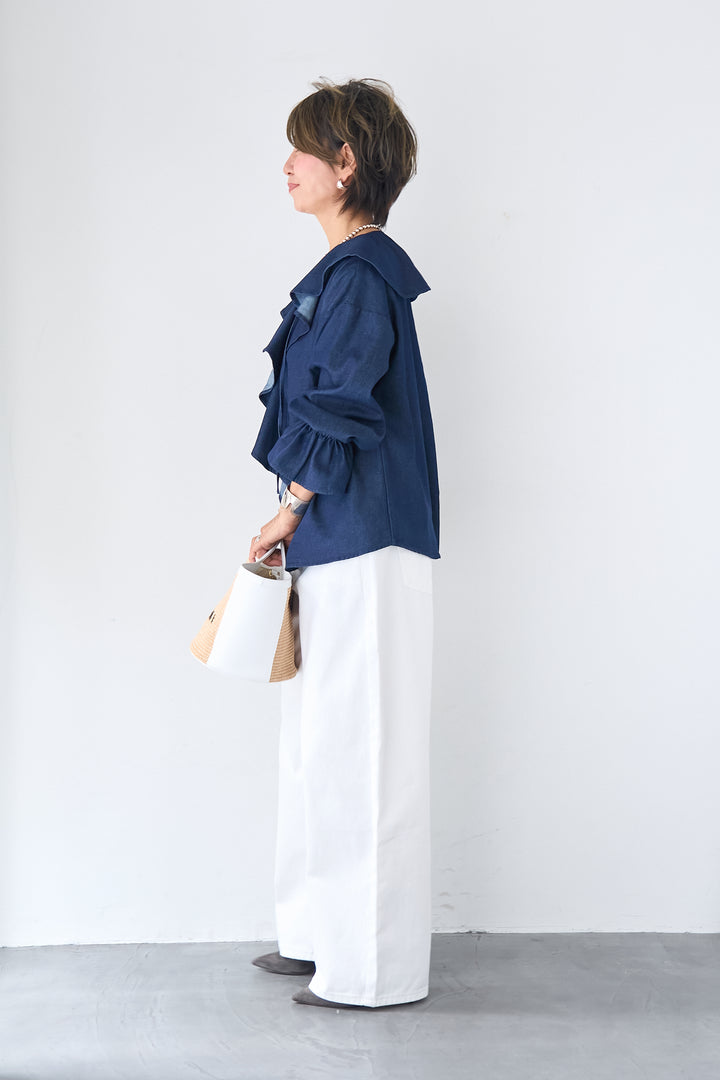 ラッフルカラー ライトデニムブラウス