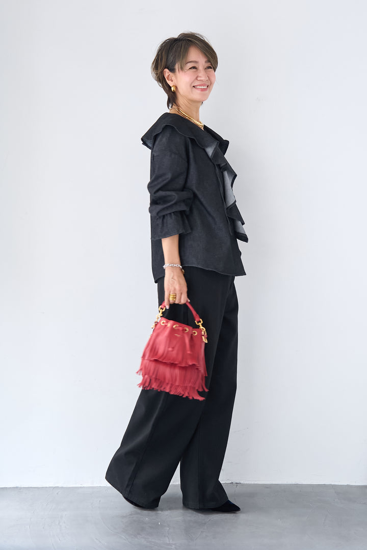 ラッフルカラー ライトデニムブラウス