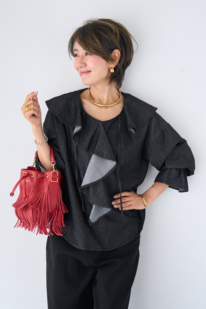 ラッフルカラー ライトデニムブラウス