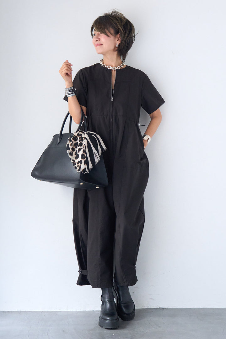 フロントジップコクーンシルエットオールインワン