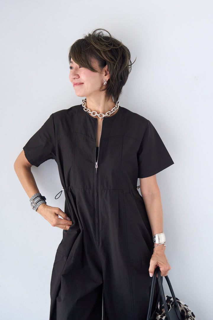 フロントジップコクーンシルエットオールインワン