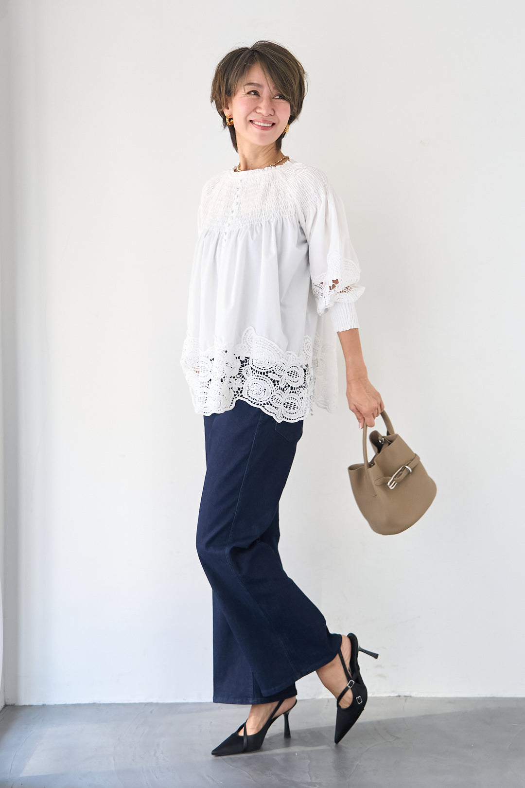 [SET]シャーリングネックボリュームブラウス+セミフレアデニムパンツ(2set)