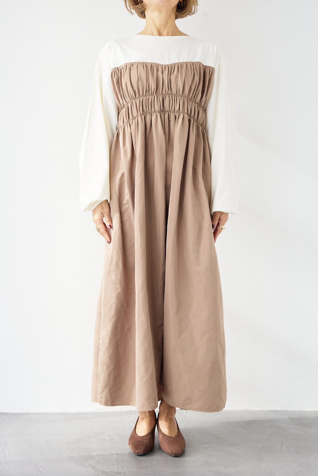 異素材切替シャーリングワンピース