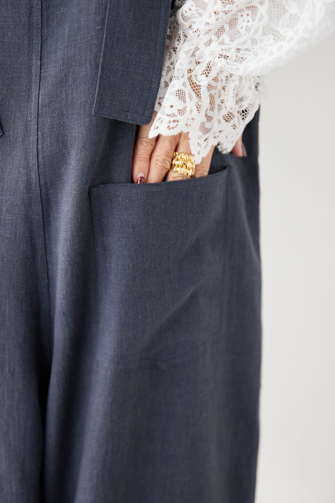 リネン混フロントボタンサロペット