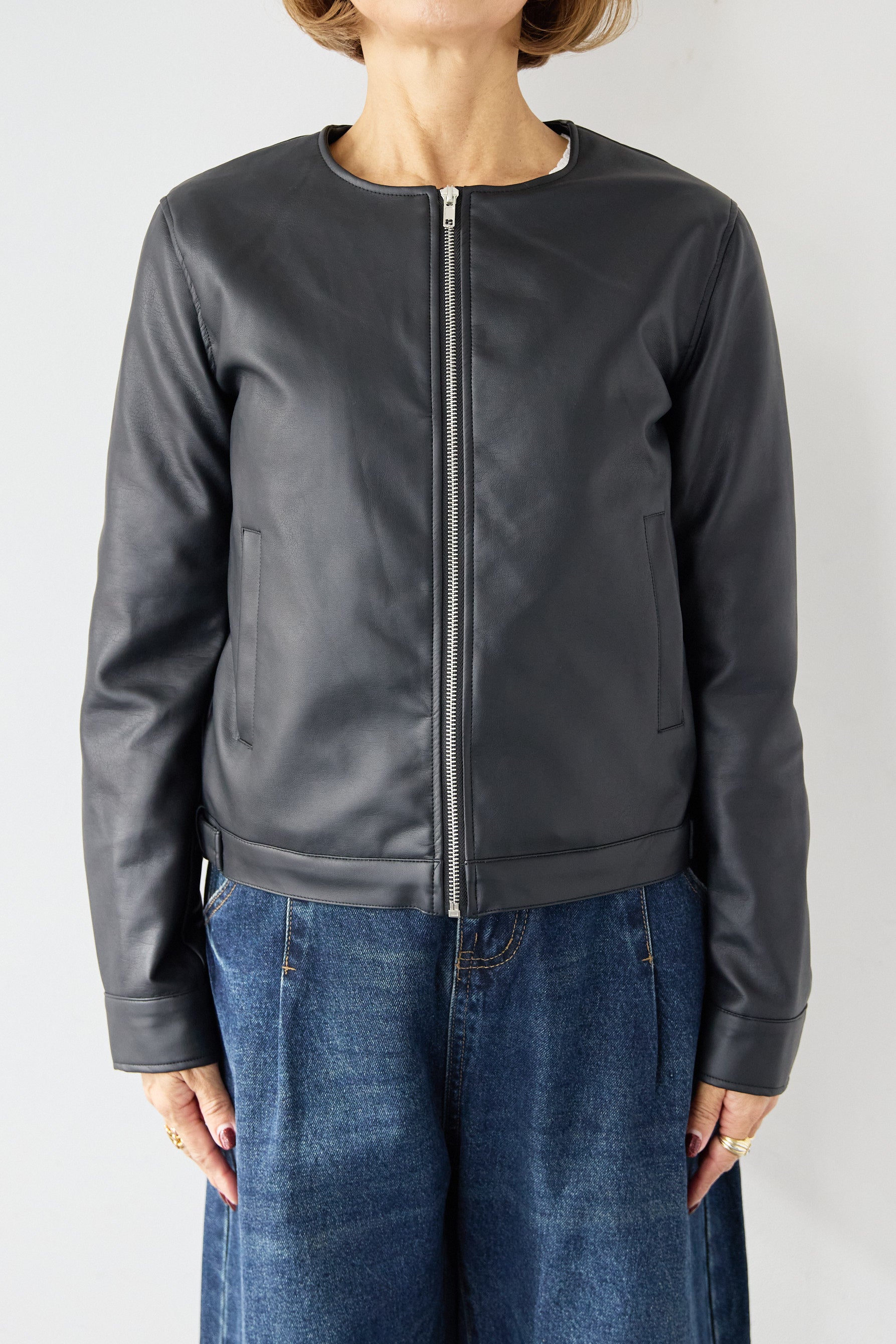 フェイクレザーノーカラージャケット – plusotoha